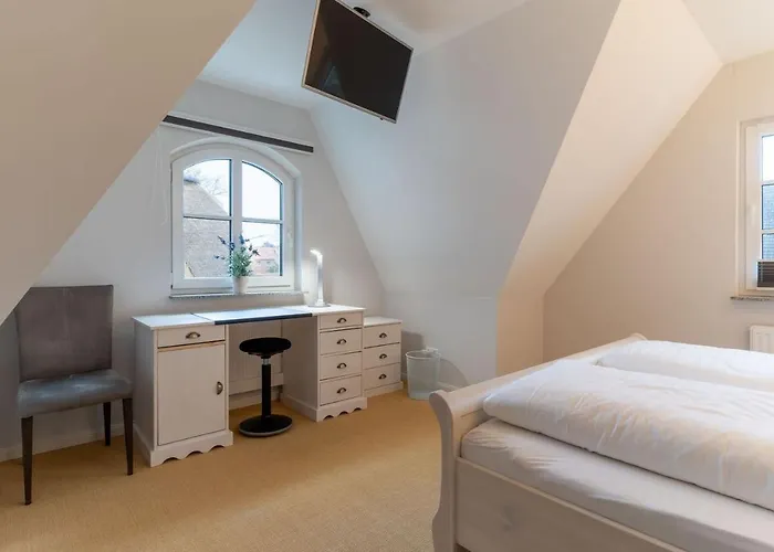 Vakantiehuis Reetdachhaus Sandhus Reetdachhaus Sandhus Bug *