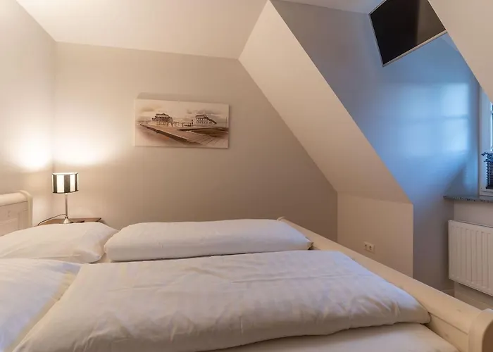 Vakantiehuis Reetdachhaus Sandhus Reetdachhaus Sandhus Bug Böhl