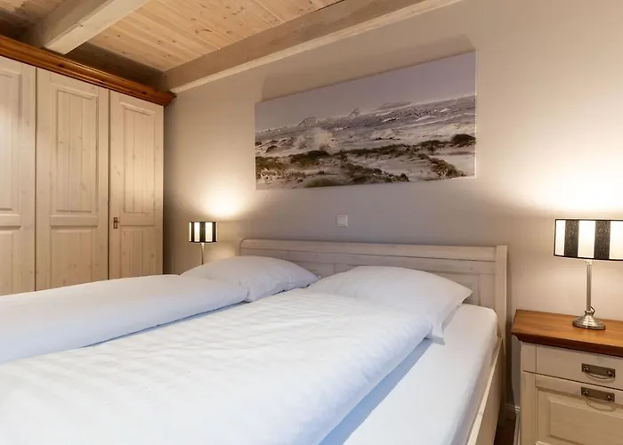 Reetdachhaus Sandhus Reetdachhaus Sandhus Bug Vakantiehuis *